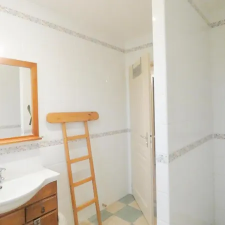 Yaou Semesterbostad Benquet