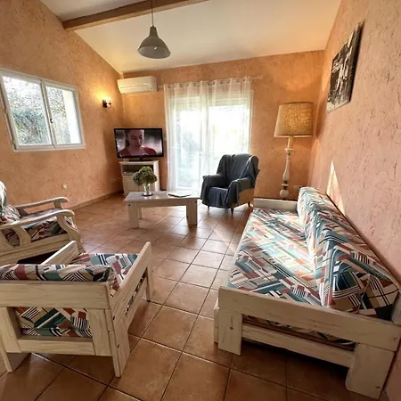 Yaou Semesterbostad *